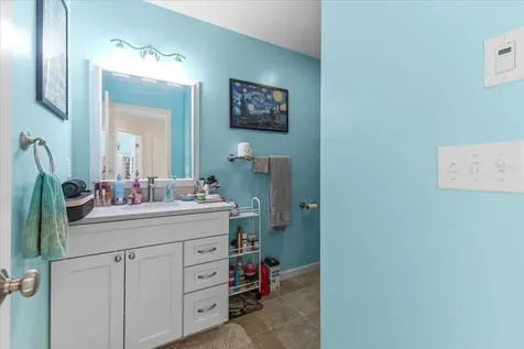 39 James Way Colchester VT 05446