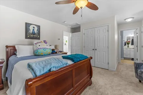 39 James Way Colchester VT 05446