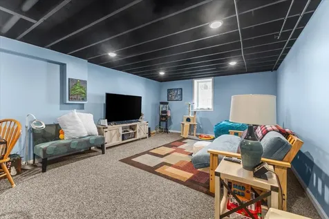 39 James Way Colchester VT 05446