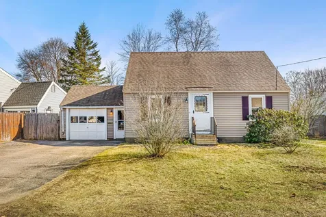6 Lyons Street Rochester NH 03867