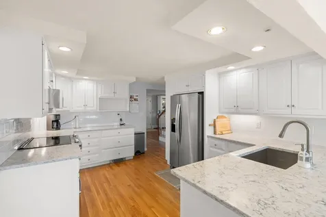 72 Lisa Lane North Andover MA 01845