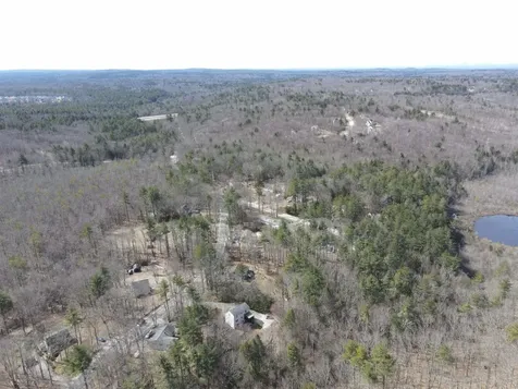 00 Leavitt Road Raymond NH 03077
