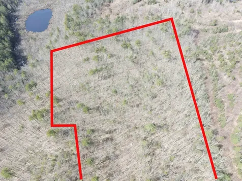 00 Leavitt Road Raymond NH 03077