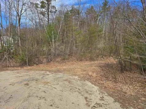 00 Leavitt Road Raymond NH 03077