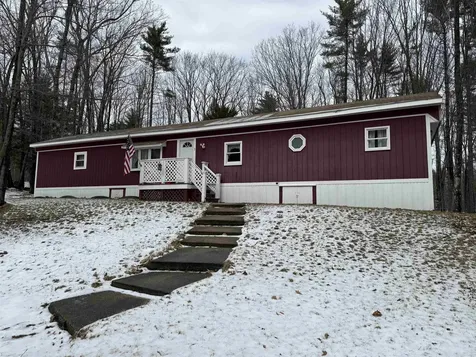 3 Pineknoll Drive Rochester NH 03867