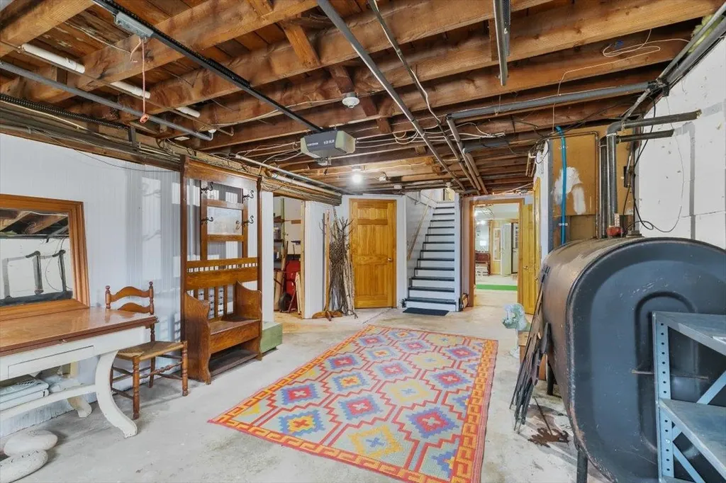 76 Hilldale Avenue South Hampton NH 03827