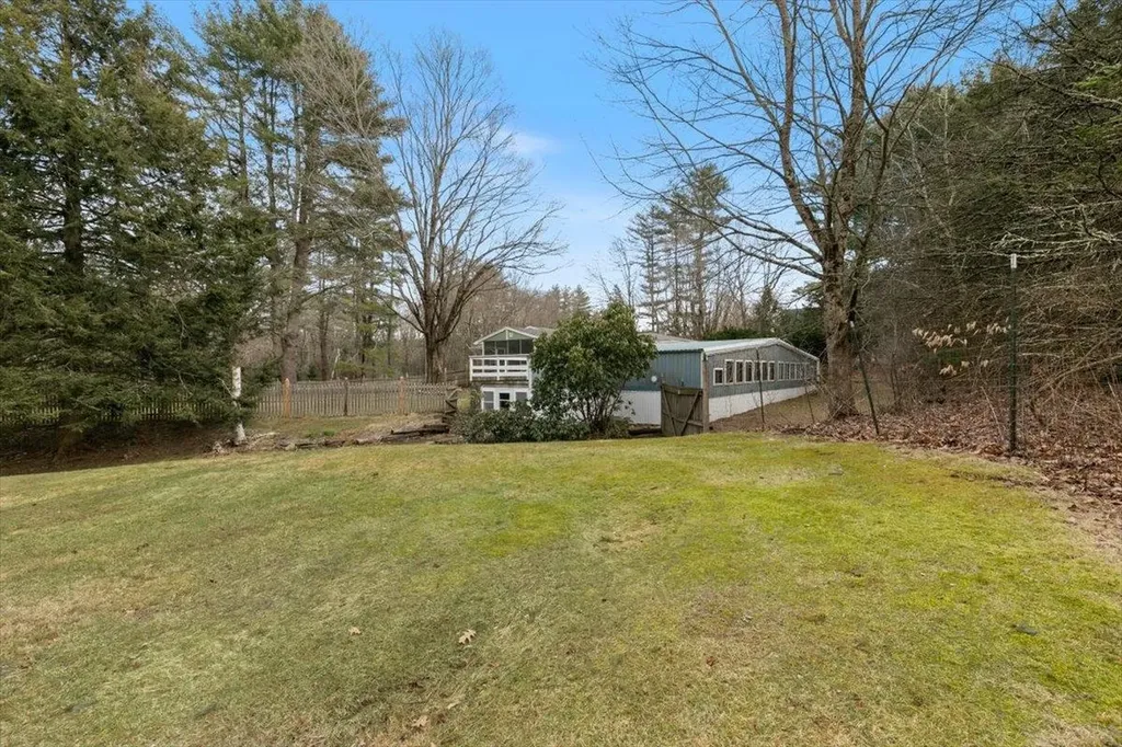 76 Hilldale Avenue South Hampton NH 03827