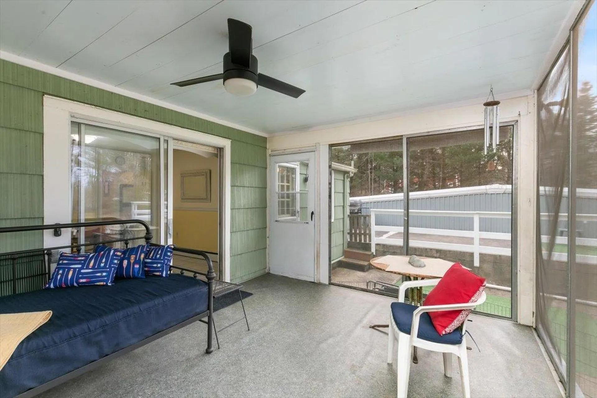 76 Hilldale Avenue South Hampton NH 03827