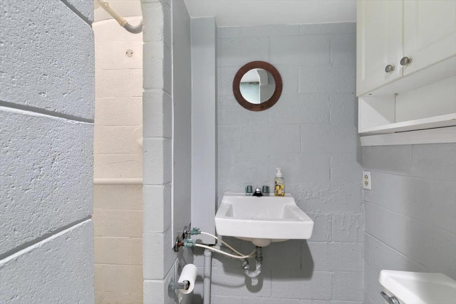 76 Hilldale Avenue South Hampton NH 03827