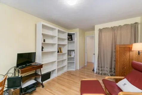 76 Hilldale Avenue South Hampton NH 03827