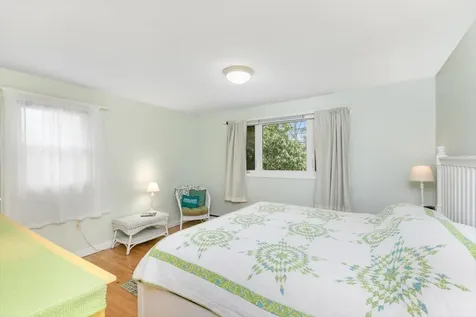 76 Hilldale Avenue South Hampton NH 03827