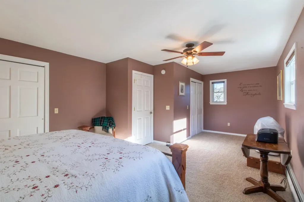 323 Barr Drive Ryegate VT 05069