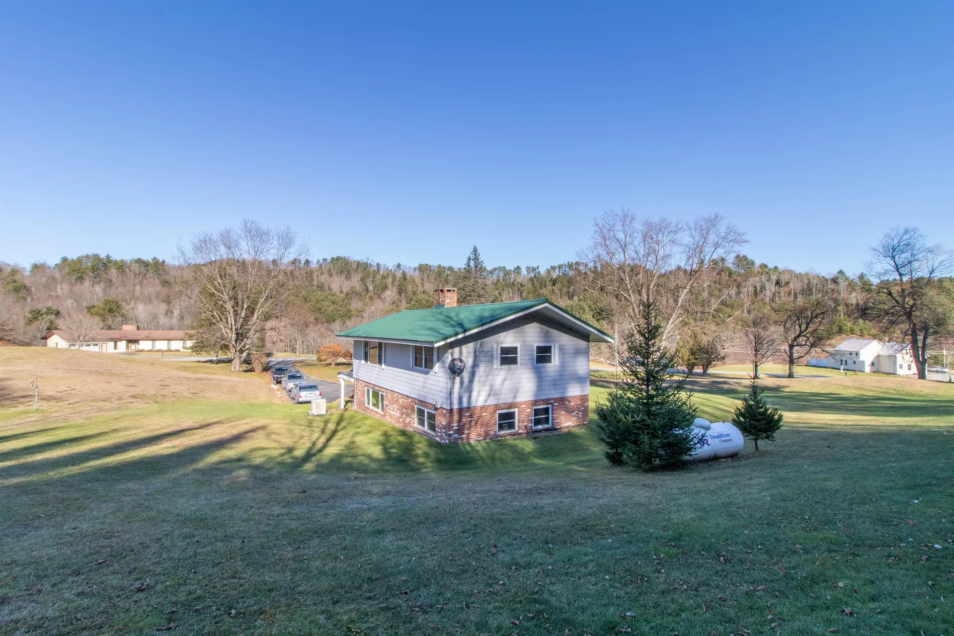 323 Barr Drive Ryegate VT 05069