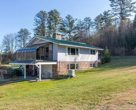323 Barr Drive Ryegate VT 05069