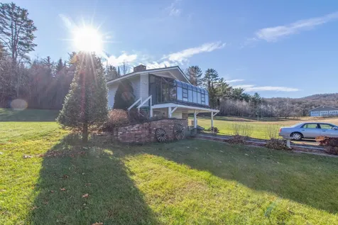 323 Barr Drive Ryegate VT 05069