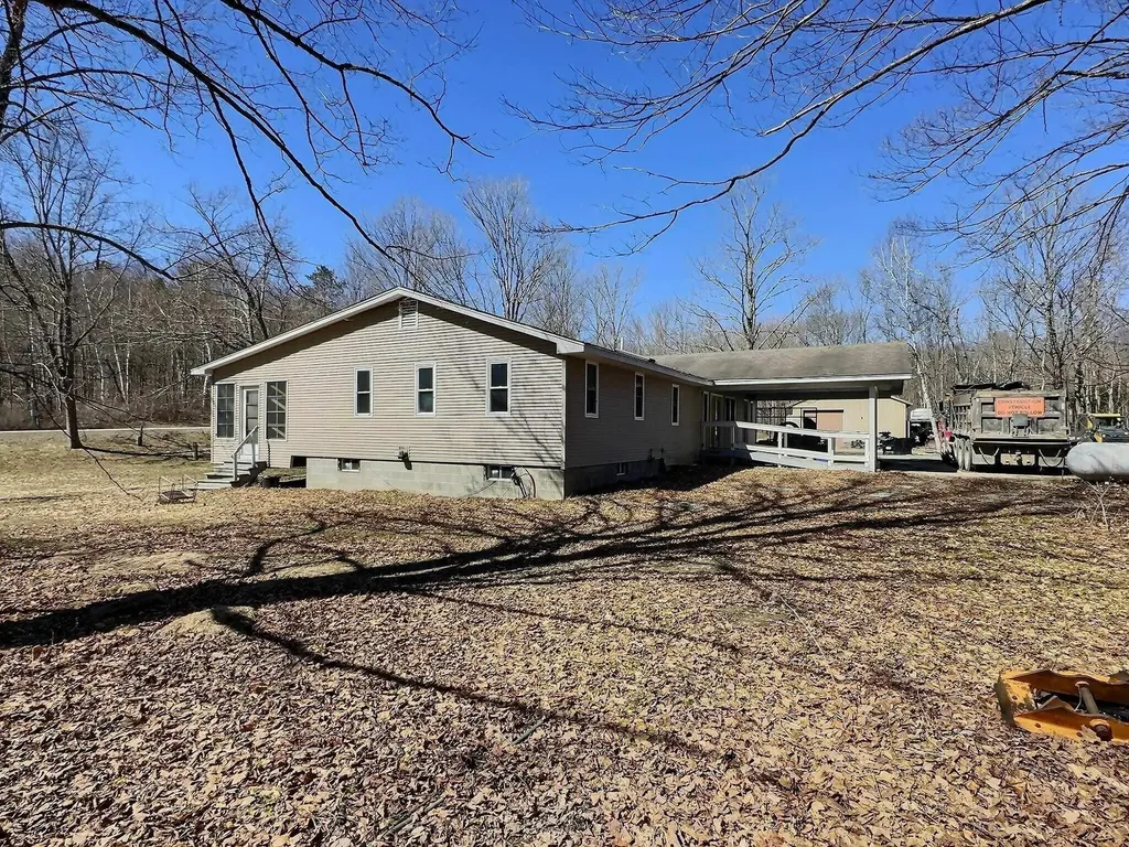 1290 North Road Hinesburg VT 05461