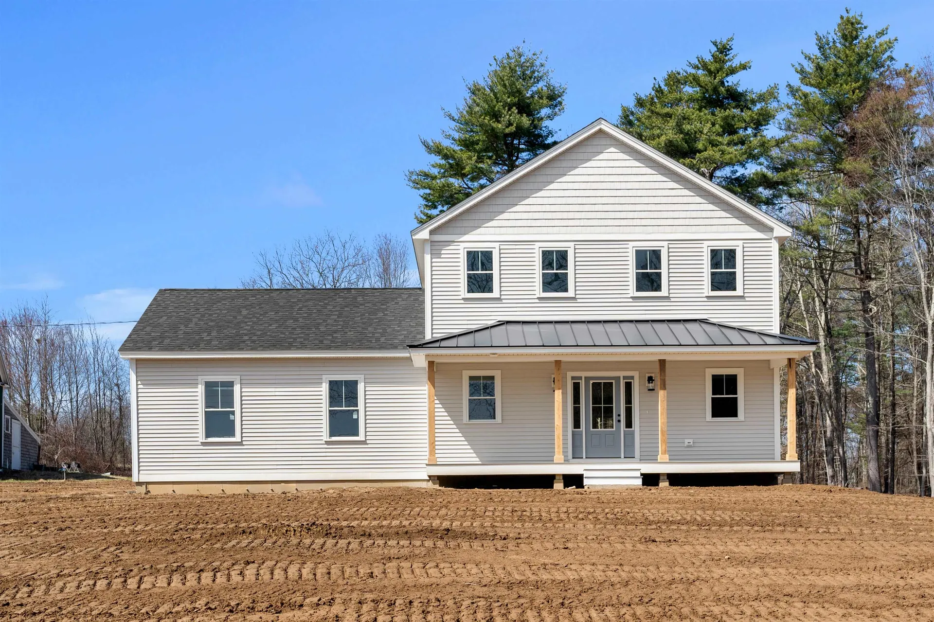 137 North Road East Kingston NH 03827