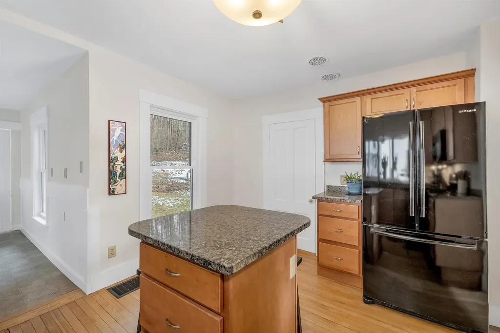 116 Woodridge Road Franklin NH 03235