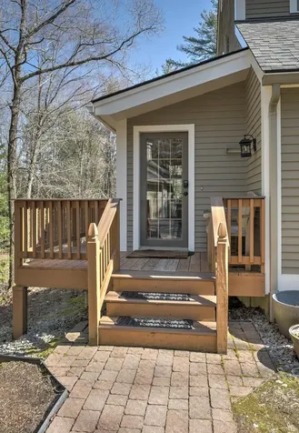 17 Foxwood Avenue Keene NH 03431