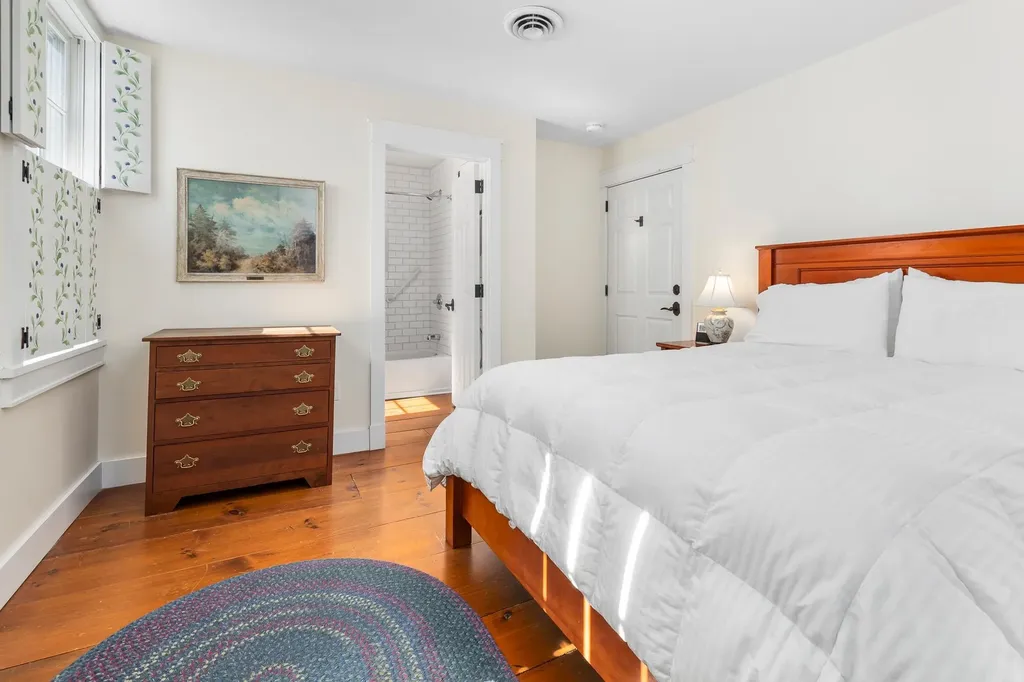 31 Huntington Place Rochester VT 05767