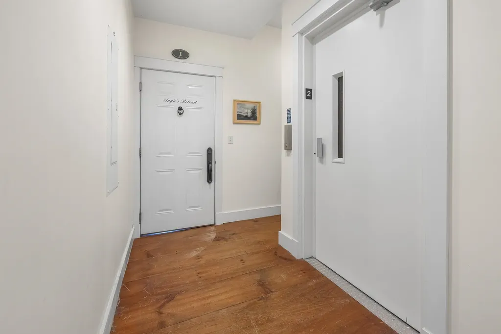 31 Huntington Place Rochester VT 05767