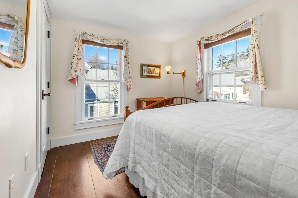 31 Huntington Place Rochester VT 05767