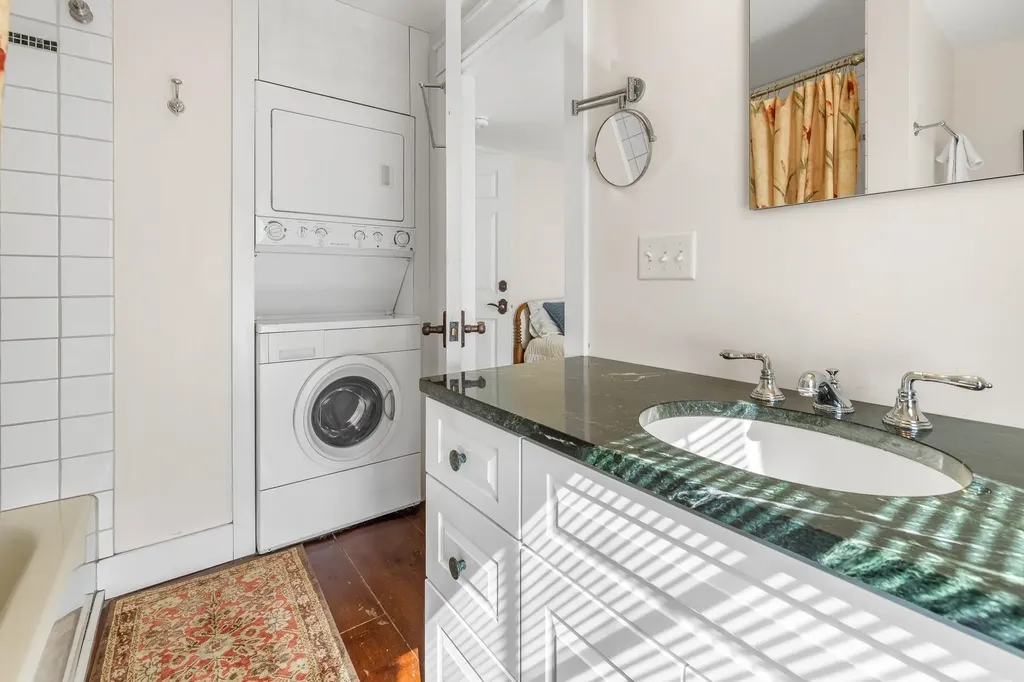 31 Huntington Place Rochester VT 05767