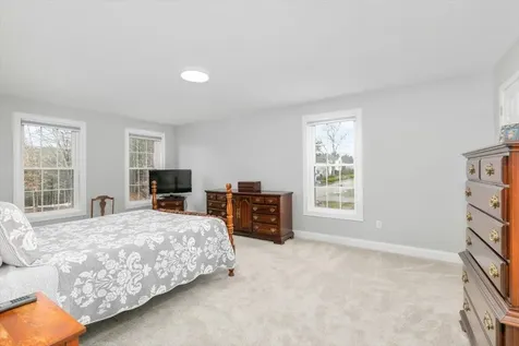 41 Hawk Drive Salem NH 03079