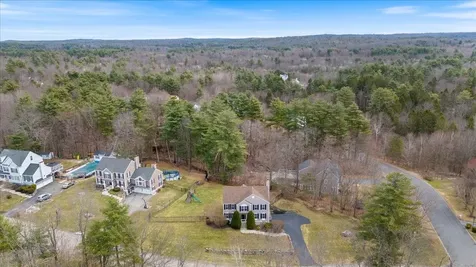 41 Hawk Drive Salem NH 03079