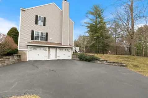 41 Hawk Drive Salem NH 03079