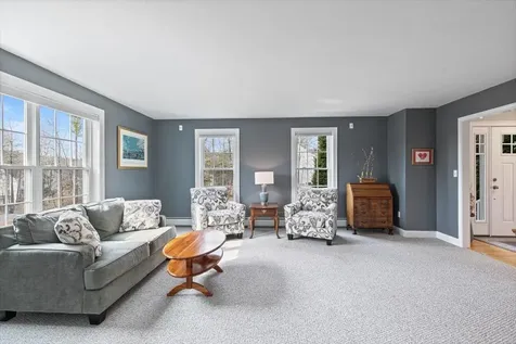 41 Hawk Drive Salem NH 03079