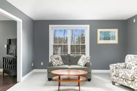 41 Hawk Drive Salem NH 03079