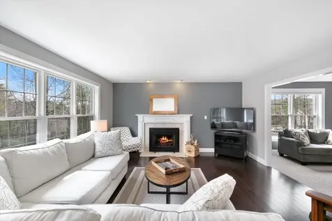 41 Hawk Drive Salem NH 03079