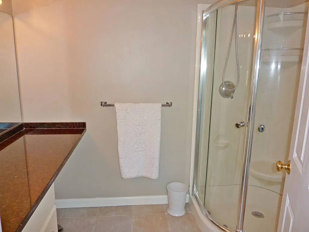 50 Laurel Court Nashua NH 03062