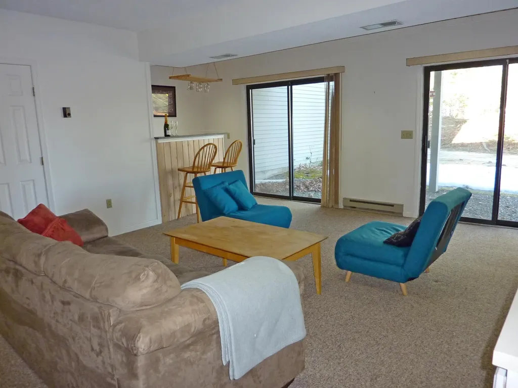 50 Laurel Court Nashua NH 03062