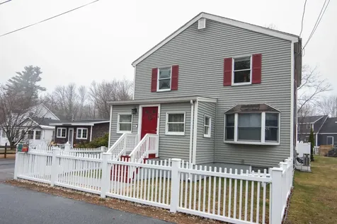 18 Field Avenue Salem NH 03079
