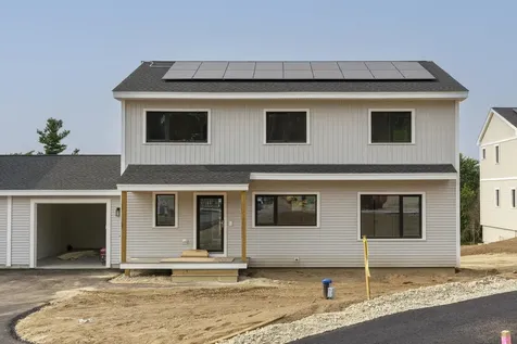 27 Windsor Lane Hudson NH 03051