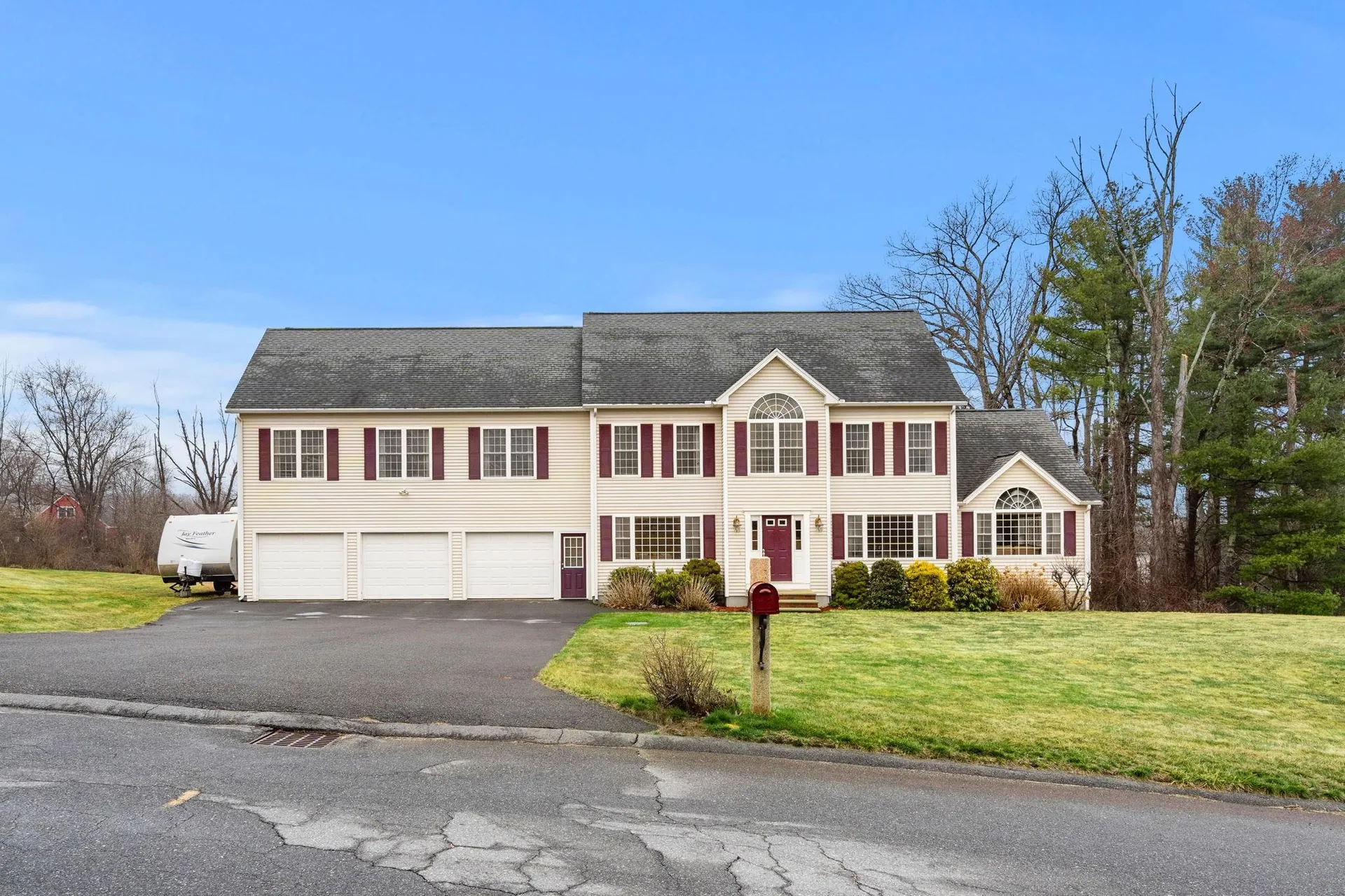 209 Garland Drive Pelham NH 03076