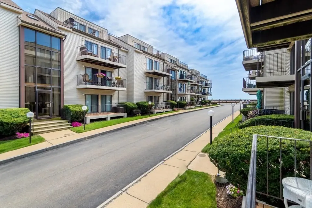 461 Ocean Boulevard Hampton NH 03842