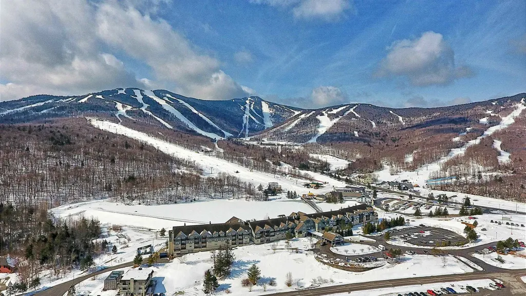228 East Mountain Road Killington VT 05751