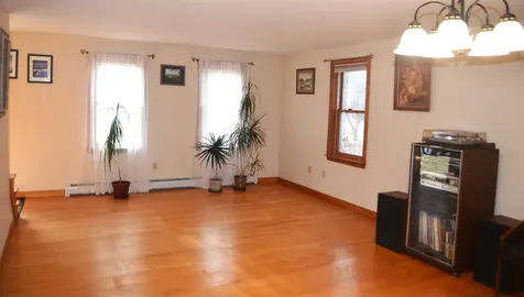 136 Evergreen Circle Henniker NH 03242