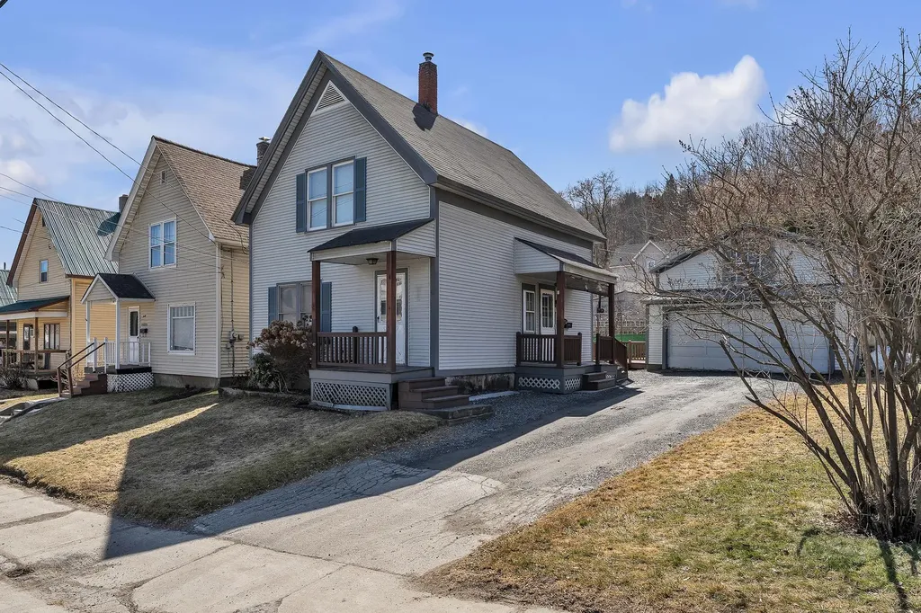 42 Center Street Barre City VT 05641