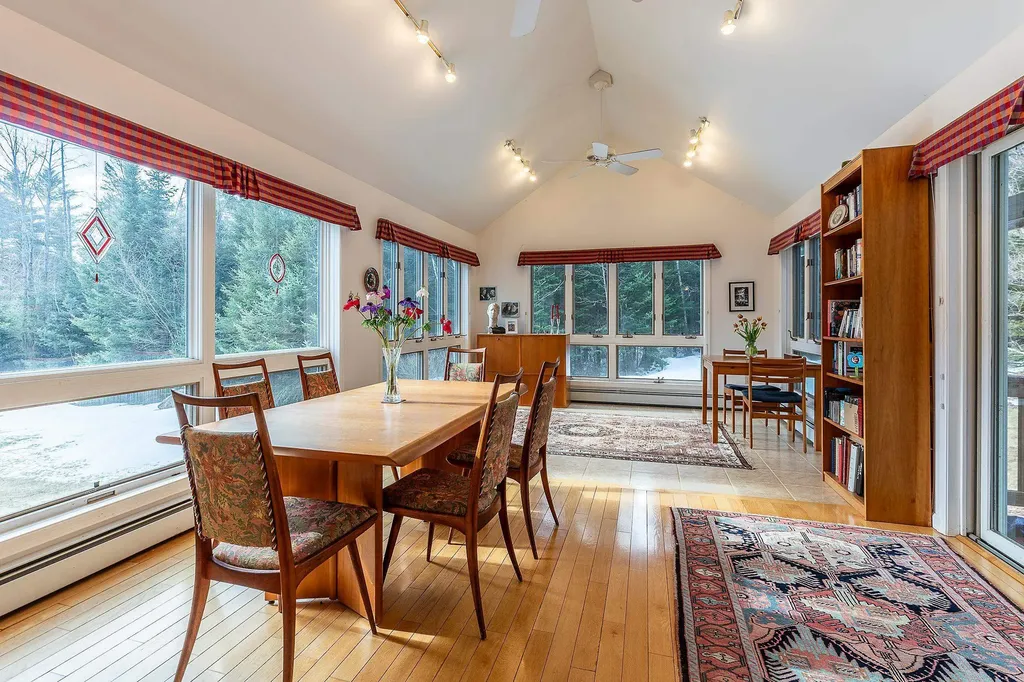 2513 Thompsonburg Road Londonderry VT 05155