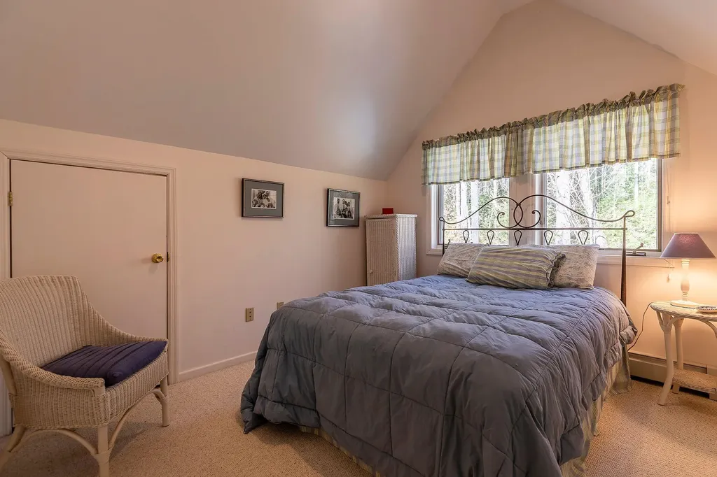 2513 Thompsonburg Road Londonderry VT 05155