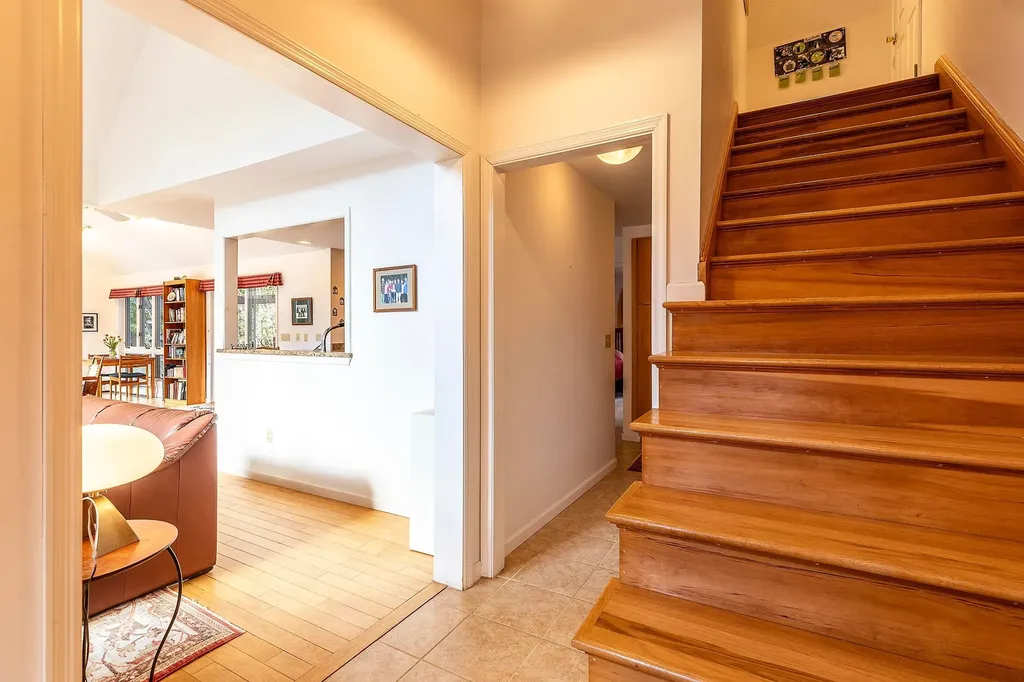 2513 Thompsonburg Road Londonderry VT 05155