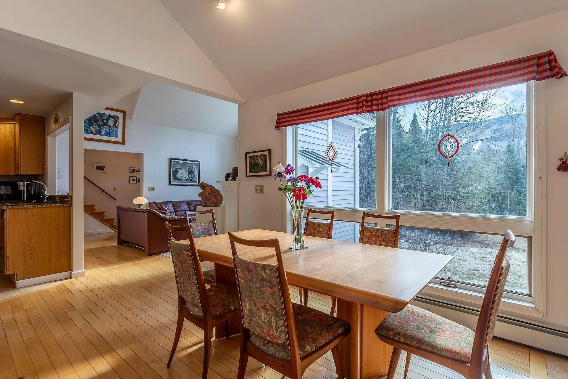 2513 Thompsonburg Road Londonderry VT 05155