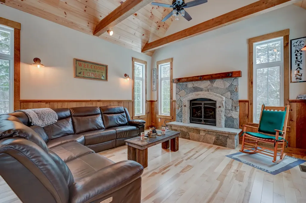 16 Grison Road Madison NH 03849