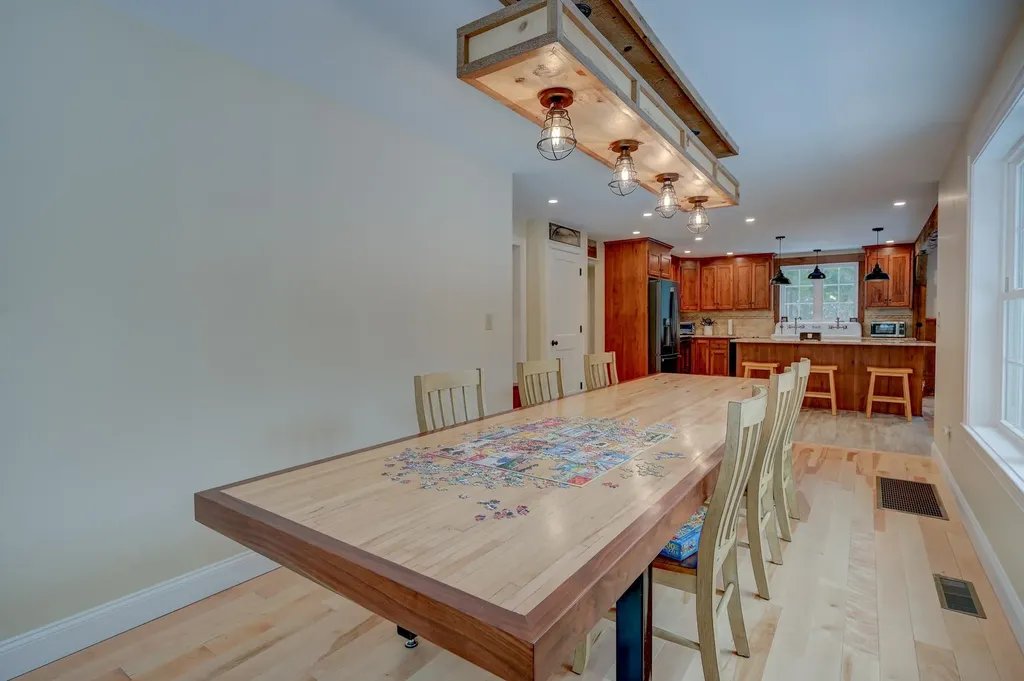 16 Grison Road Madison NH 03849