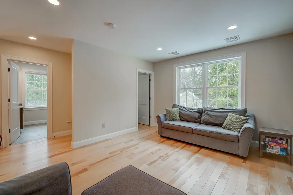 16 Grison Road Madison NH 03849