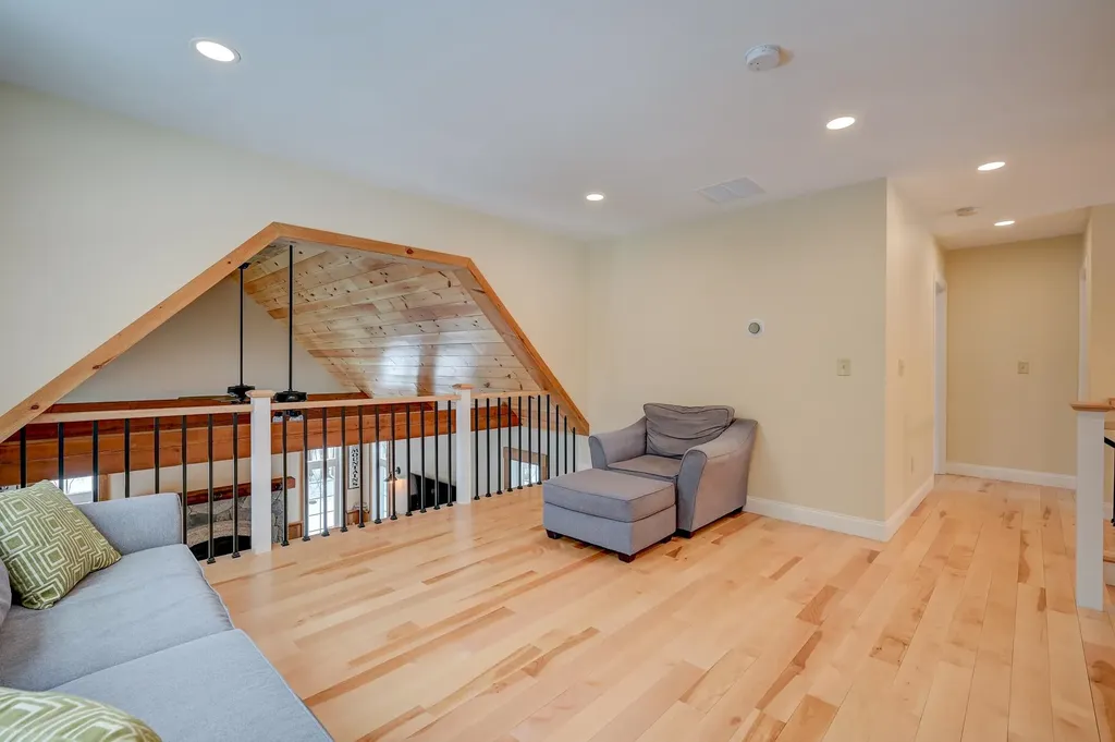 16 Grison Road Madison NH 03849